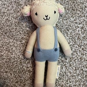 Cuddle and kind lamb